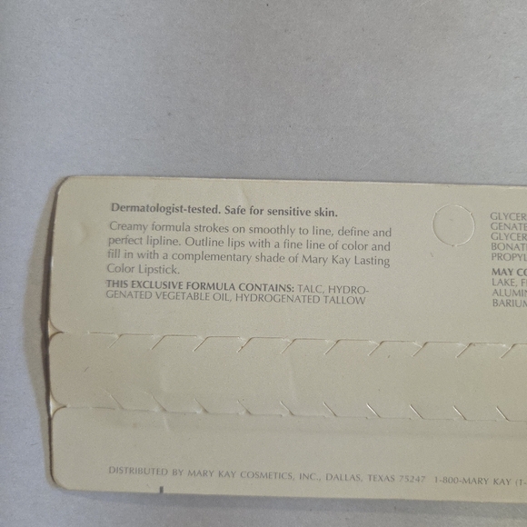 Mary Kay Cherry 3481 Lip Liner Pencil Vintage NOS .05 OZ - Picture 4 of 4